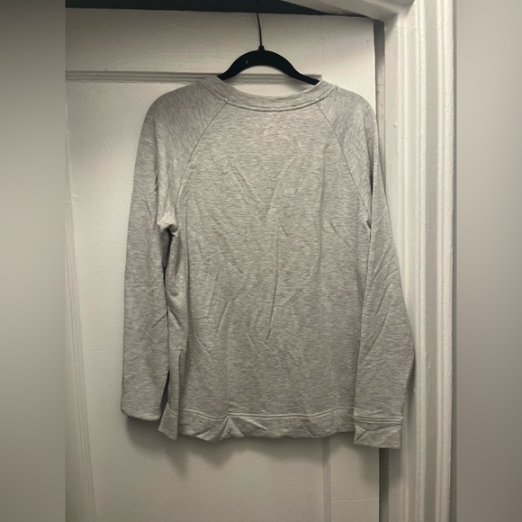 Lou & Grey SignatureSoft Plush Upstate Sweatshirt - Picture 5 of 6